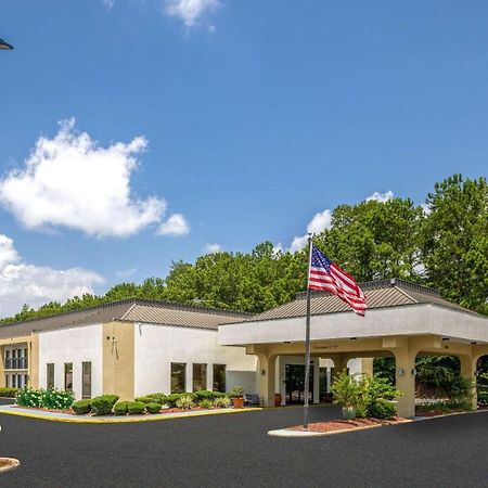 Hotel Baymont By Wyndham Columbus Ga Exterior foto