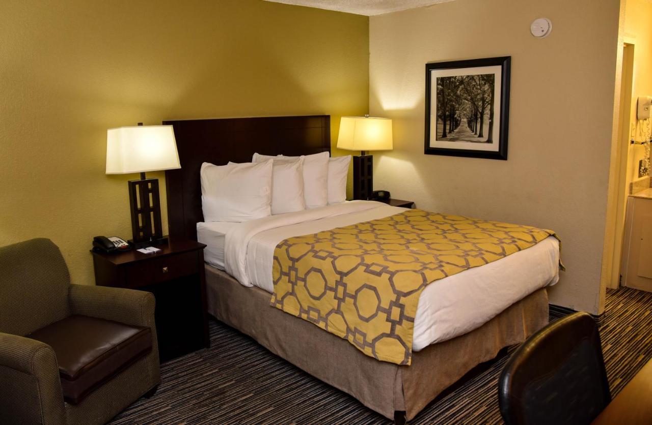 Hotel Baymont By Wyndham Columbus Ga Exterior foto