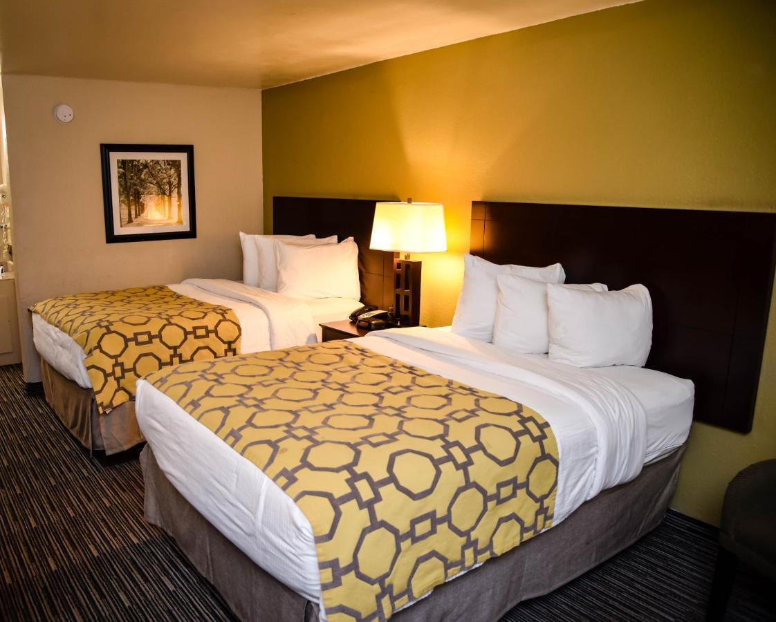 Hotel Baymont By Wyndham Columbus Ga Exterior foto