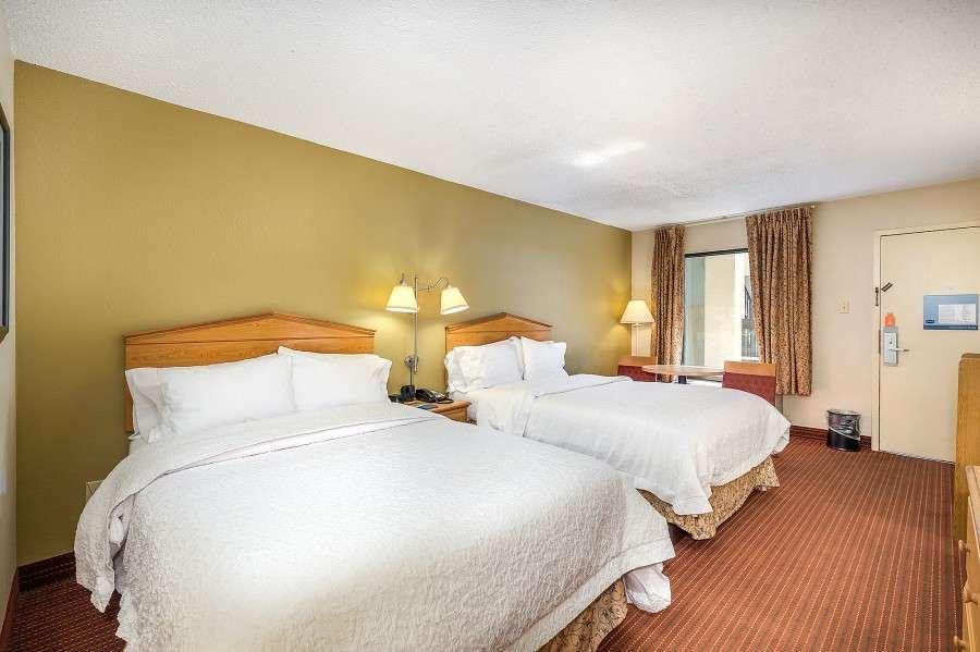 Hotel Baymont By Wyndham Columbus Ga Exterior foto
