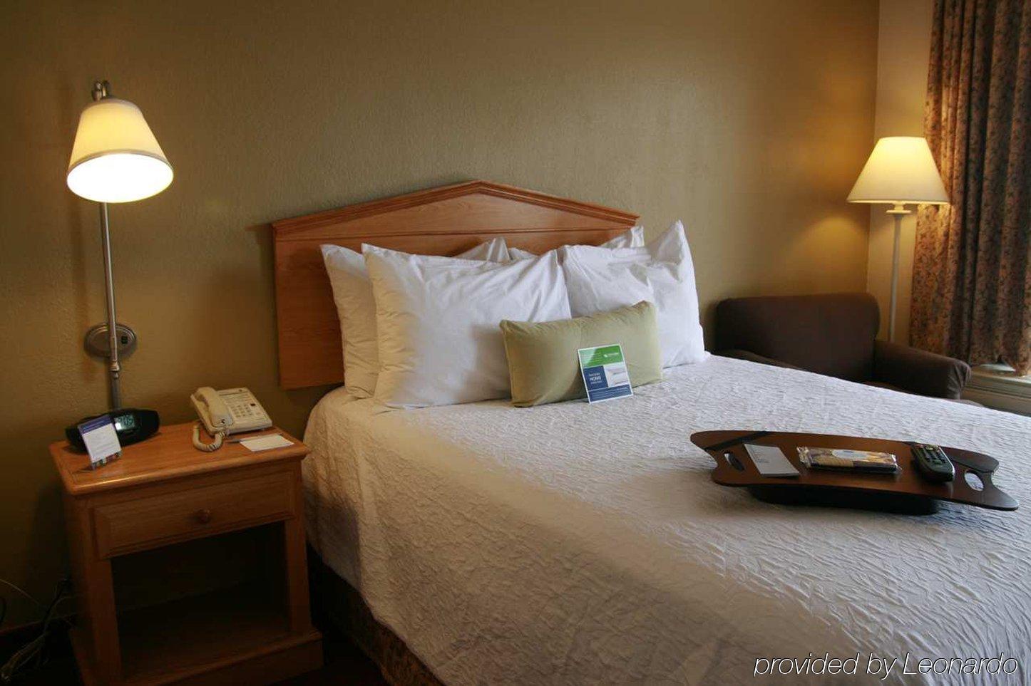 Hotel Baymont By Wyndham Columbus Ga Habitación foto