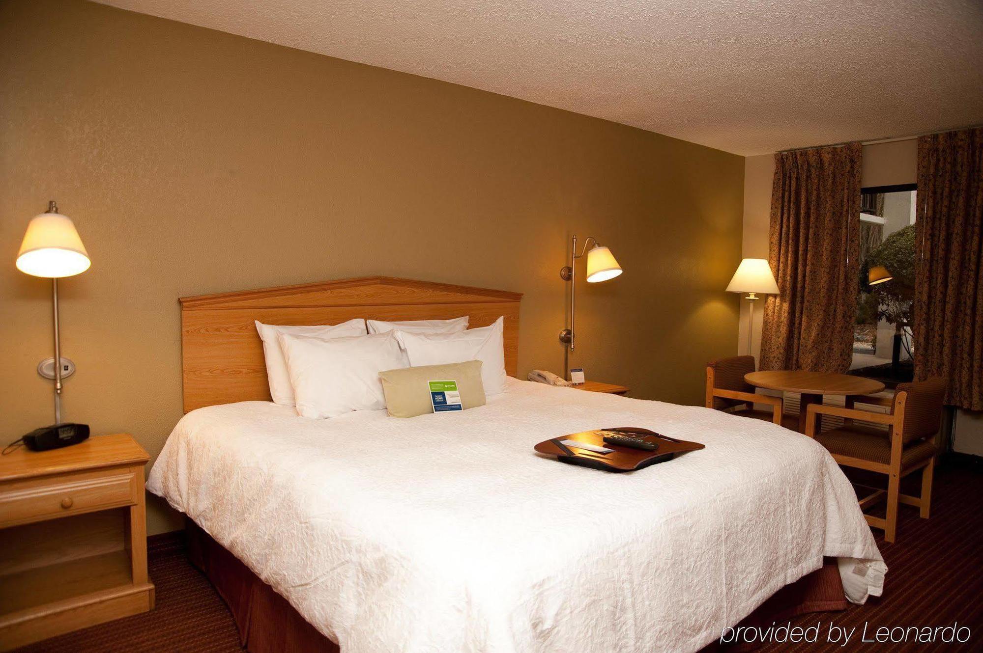 Hotel Baymont By Wyndham Columbus Ga Habitación foto